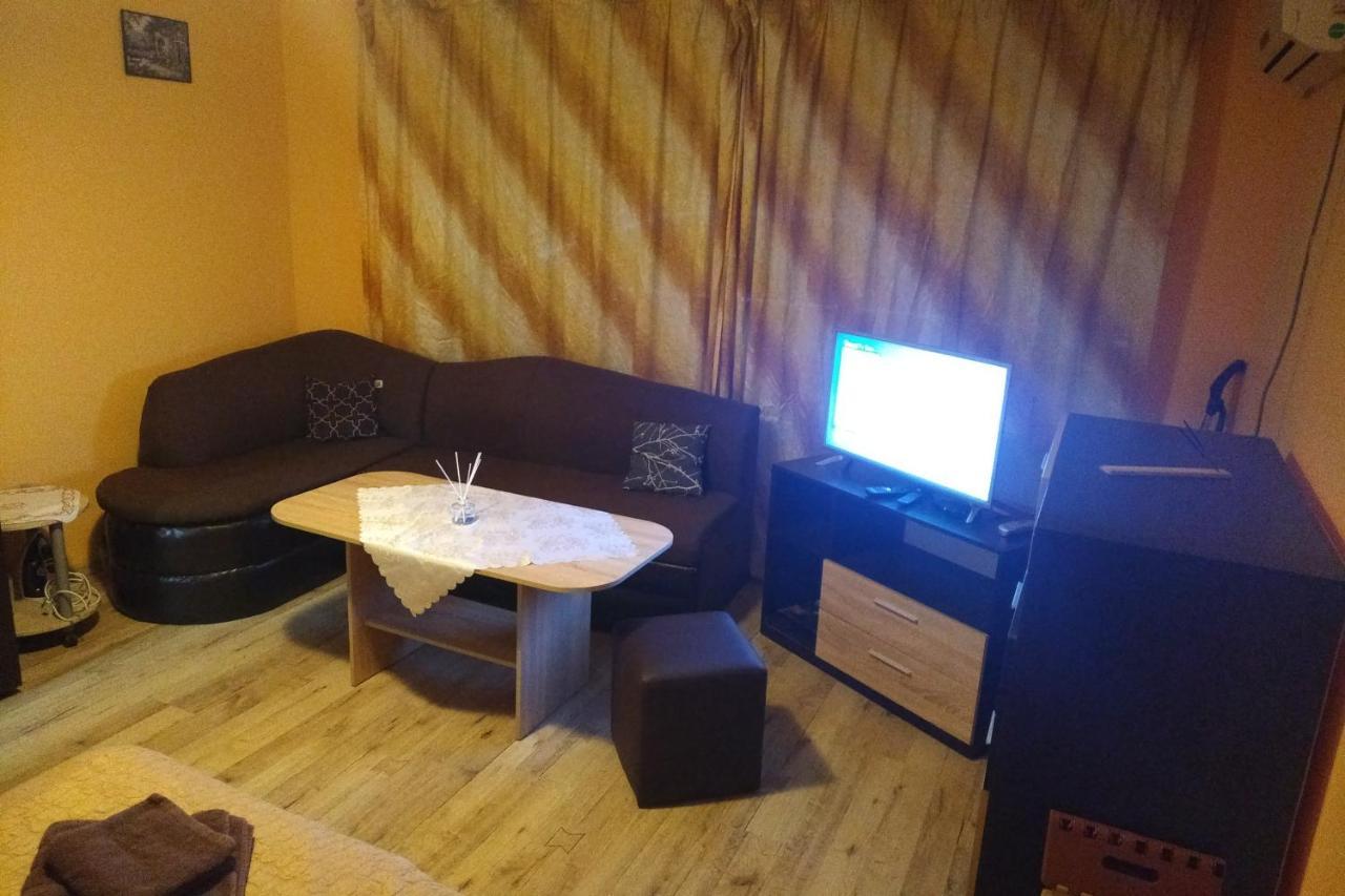 Apartament Edelvais Varna Exterior photo